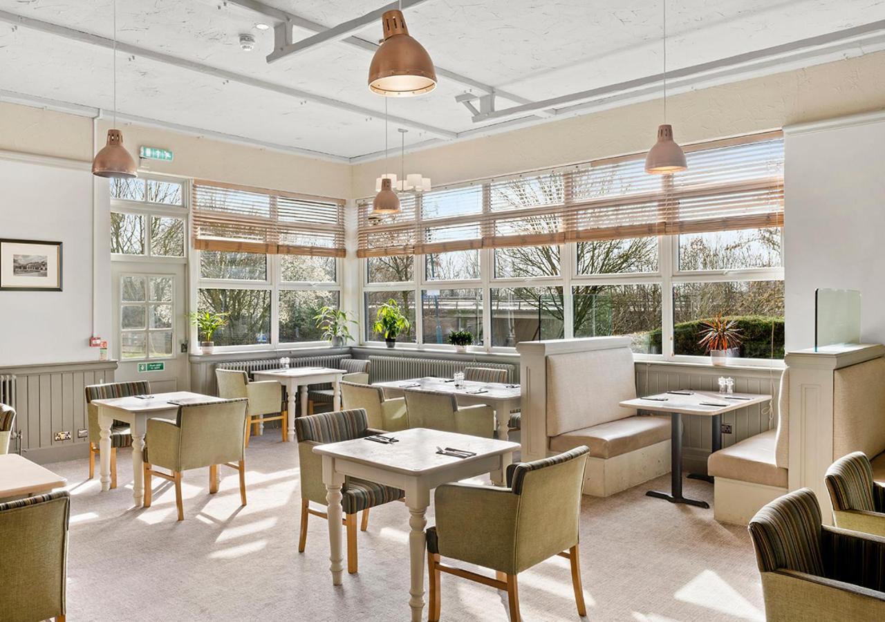 Dragonfly Hotel Peterborough Bagian luar foto