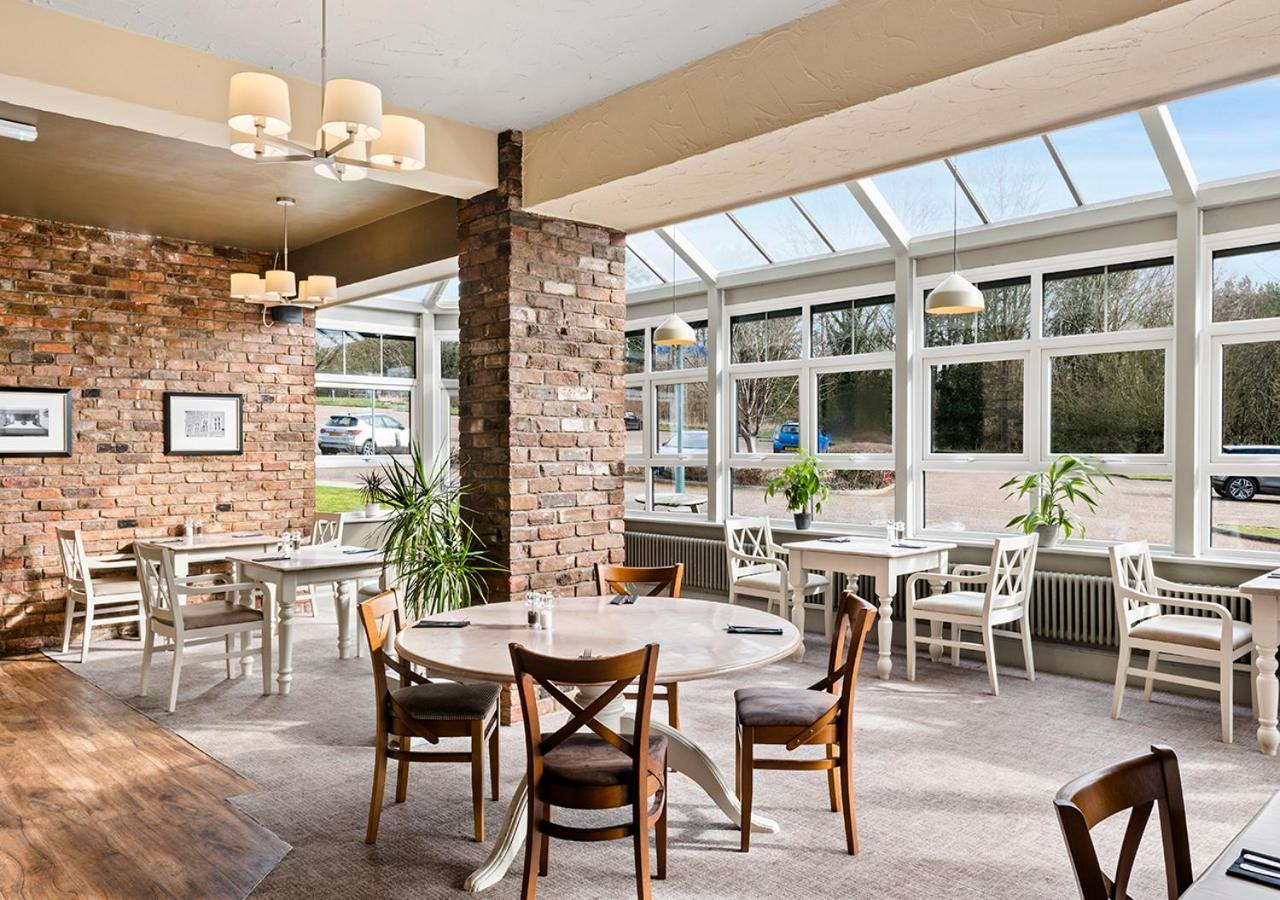 Dragonfly Hotel Peterborough Bagian luar foto
