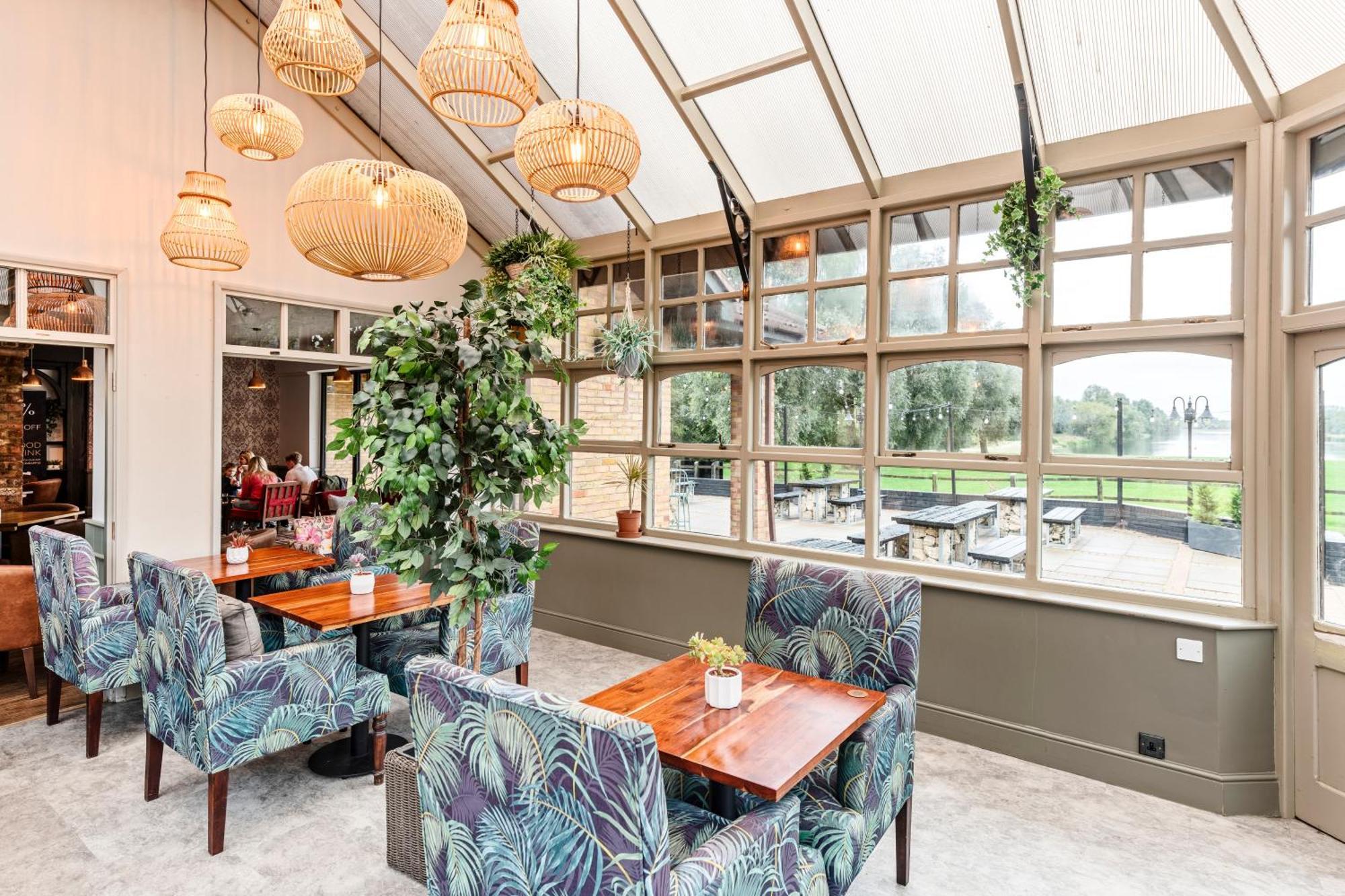 Dragonfly Hotel Peterborough Bagian luar foto