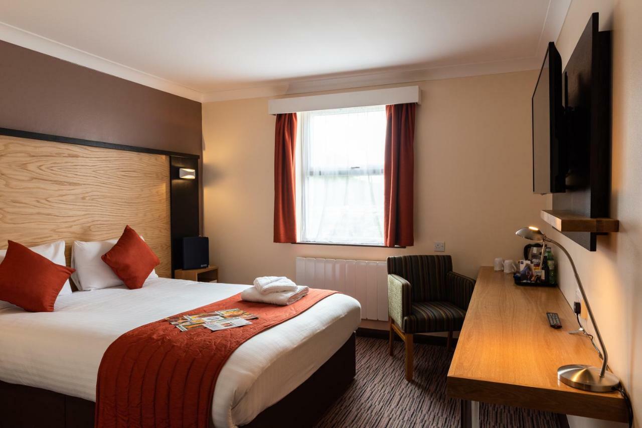 Dragonfly Hotel Peterborough Bagian luar foto